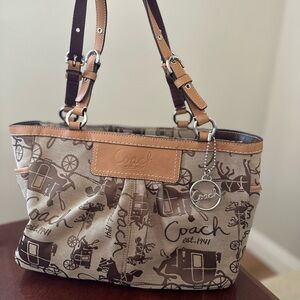 Coach Carriage Horse Tan East West Pleated Gallery Tote